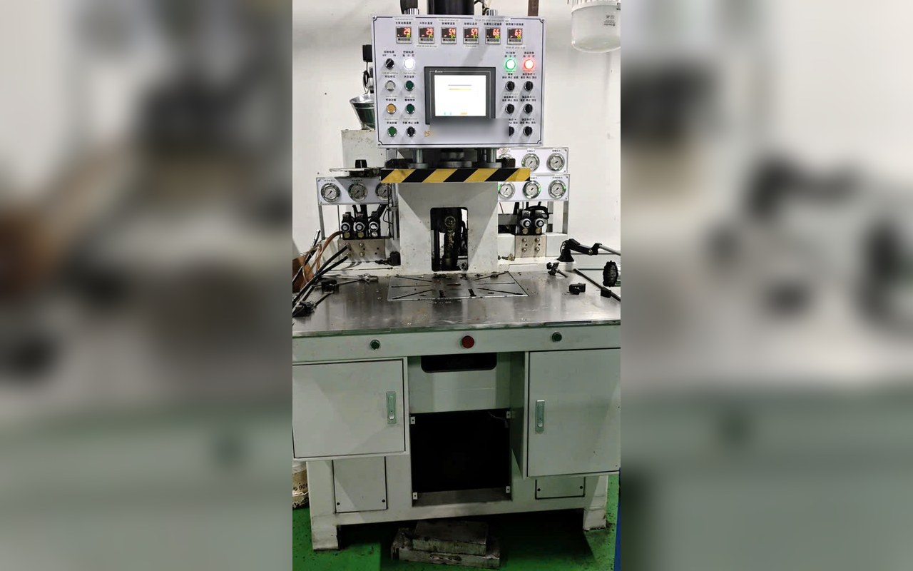 PLC controlled wax injection press